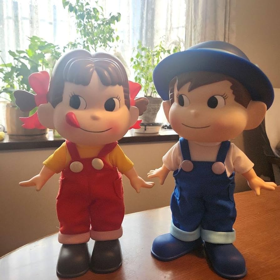 ペコちゃん ポコちゃん 置物 飾り インテリア 4点セット Amazon.co.jp: 不二家 ホワイトペコポコクリスマス陶器製フィギュア